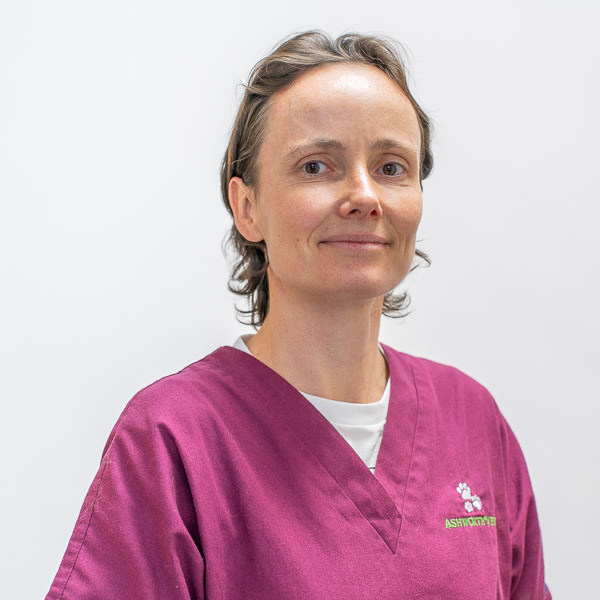 Aleksandra Liska - Ashworth Veterinary Group - Portraits (Web) 2026-06