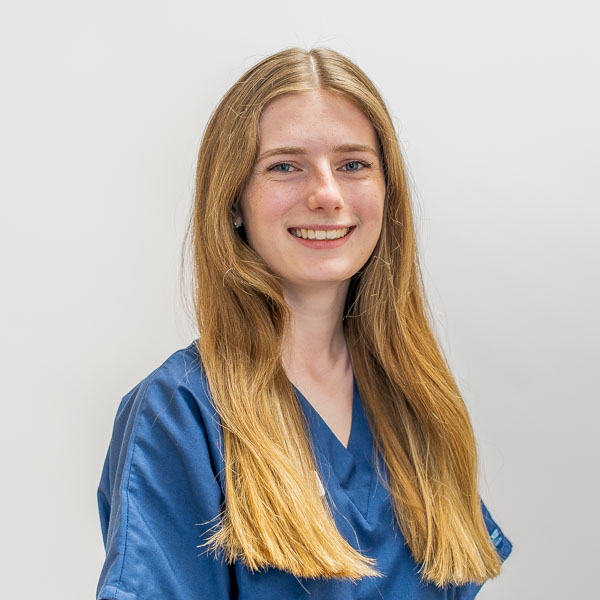 Sophie Fowler - Ashworth Veterinary Group - Portraits (Web) 2026-06